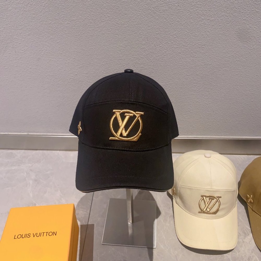 Lv embroidered lettered baseball cap